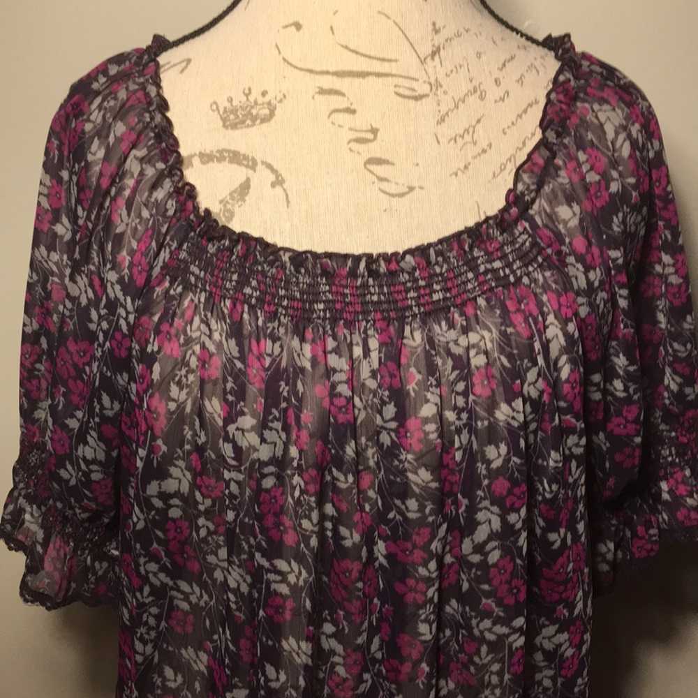NWOT Forever 21 sheer flower print peasant blouse